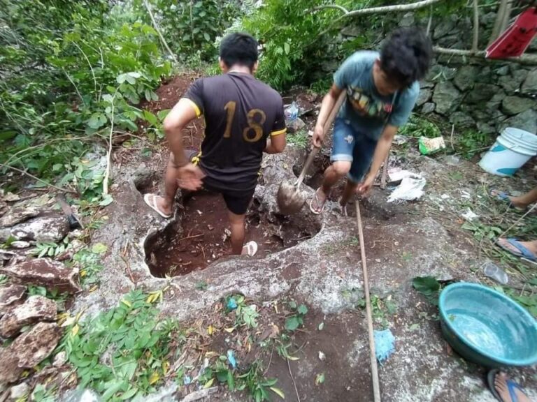 En Tekom, familia yucateca crea minicenote en el patio de su casa